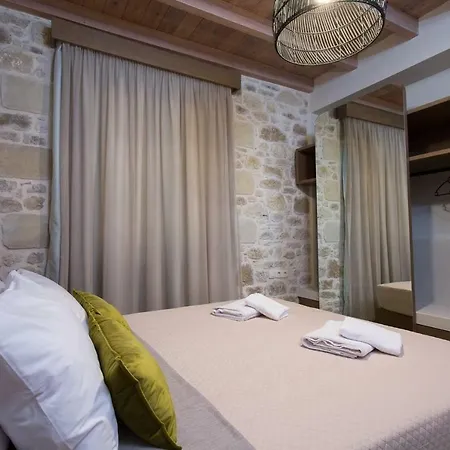 Villa Kamartos 1 *